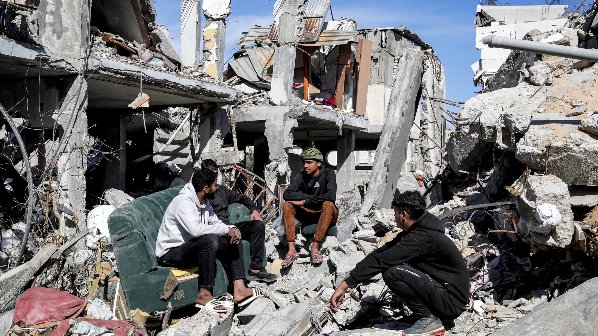 شاهد كيف وصف مسؤول في اليونيسيف وضع أطفال غزة في ظل الحرب