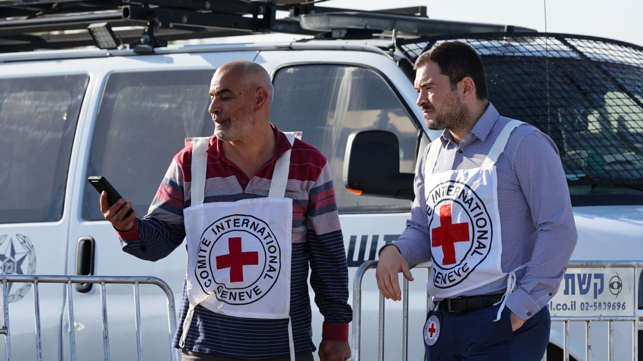 الصليب الأحمر في إسرائيل والأراضي الفلسطينية يُعلق على ادعاءات تتهمه بأنشطة تجسس