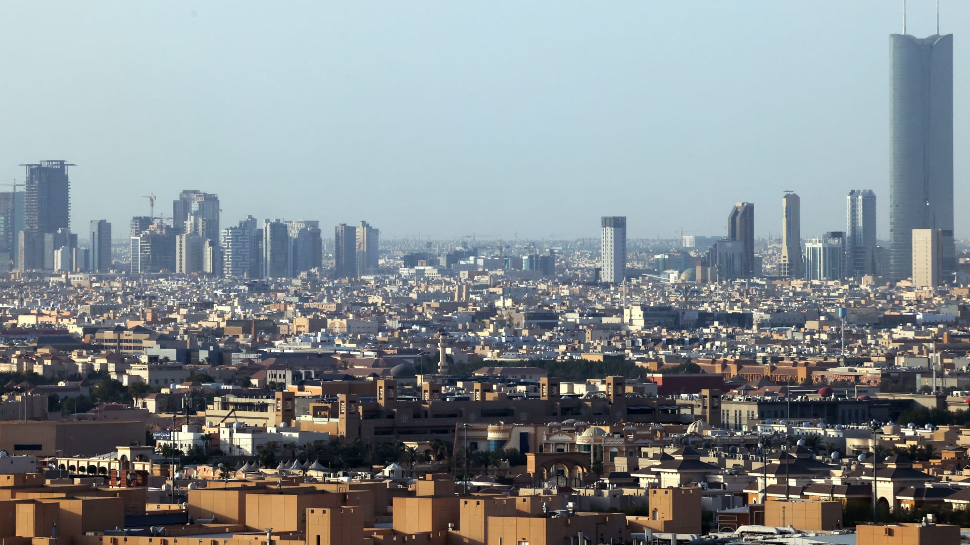 السعودية.. الداخلية تعلن إعدام شخص وتكشف عن جنسيته وما أُدين به