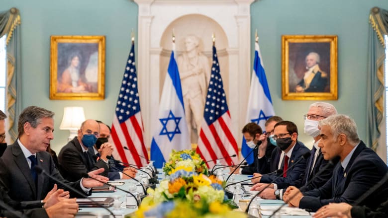 لقاء سابق بين وزير الخارجية الأمريكي ونظيره الإسرائيلي في وزارة الخارجية الأمريكية