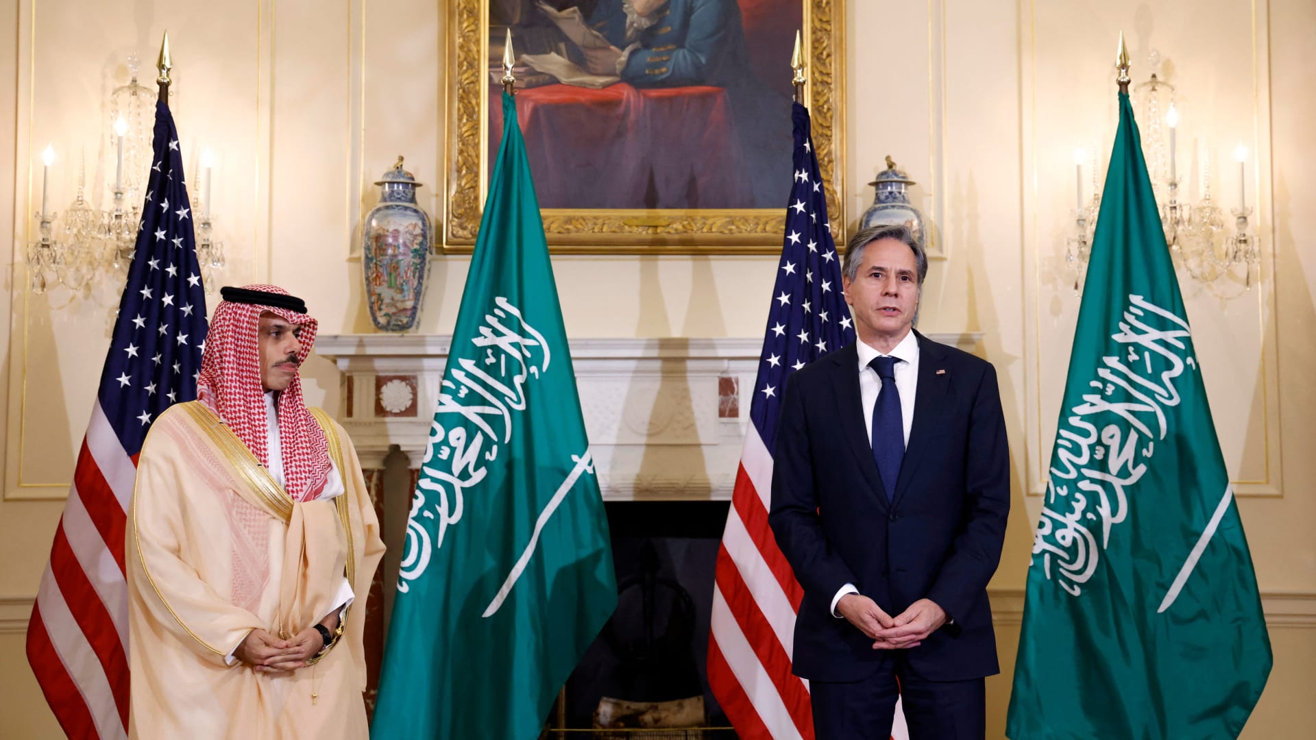 وزير خارجية أمريكا يتصل بنظيره السعودي بشأن السودان واليمن