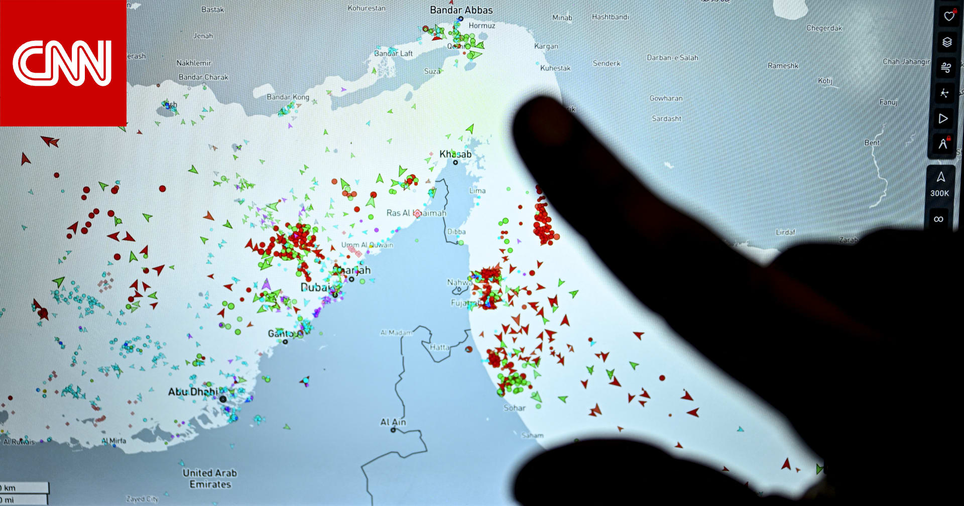 مصدر يكشف لـCNN توقعات "البنتاغون" بشأن مدة بقاء مضيق هرمز "مغلقاً"