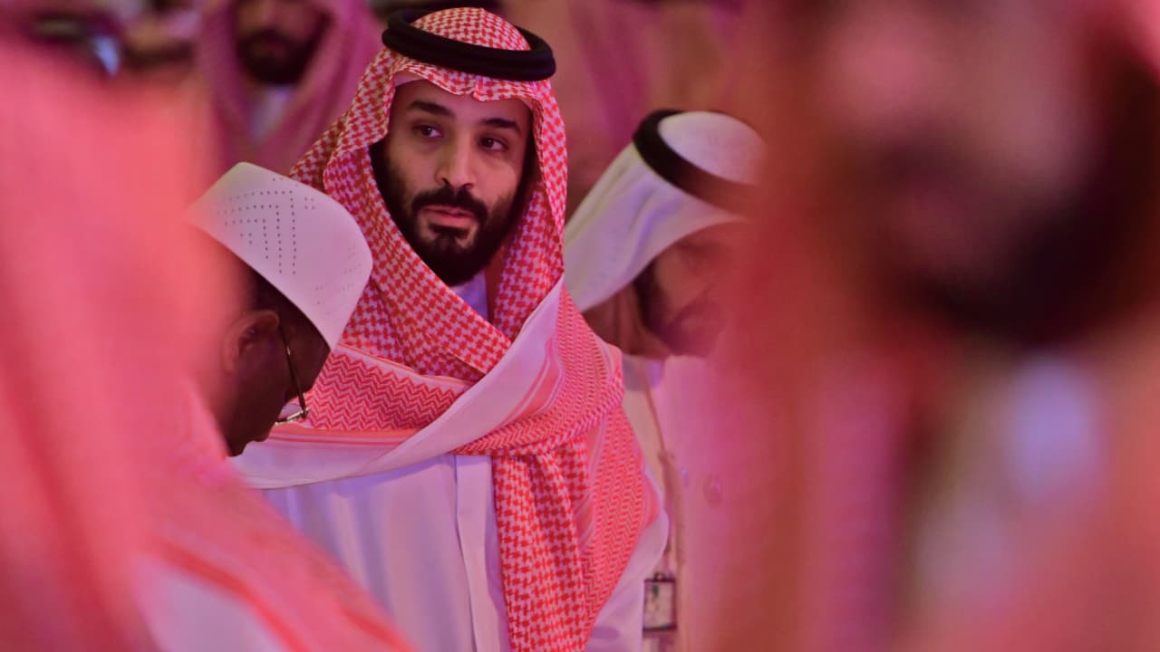 إعلامي إسرائيلي يغرد عن "رغبة" السعودية بالتطبيع والمبادرة العربية ونشطاء يردون