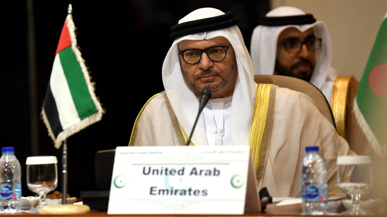 قرقاش يرد على "الاستهداف الإعلامي" الذي يقول إن الإمارات تتعرض له