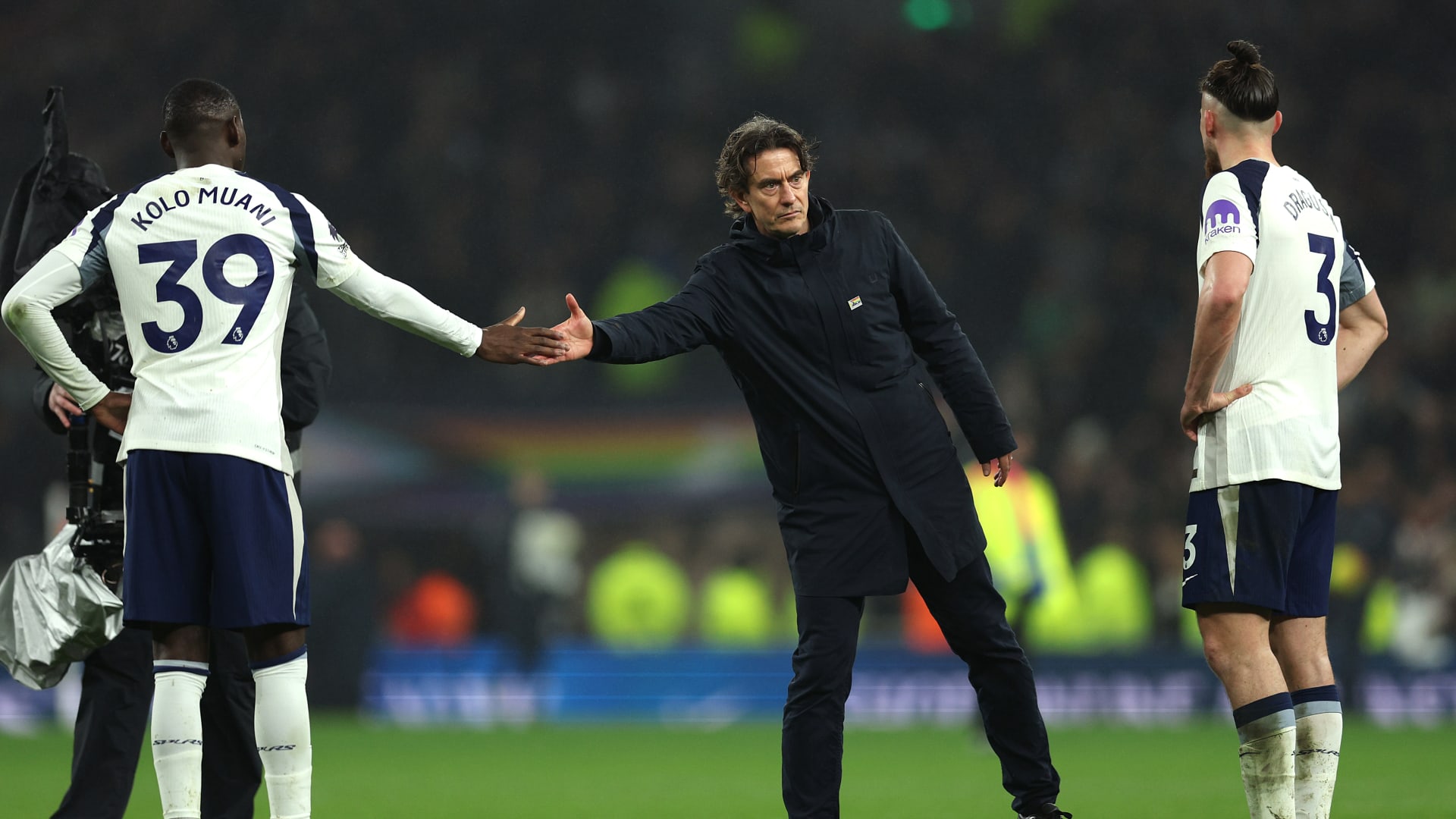 إقالة جديدة في البريميرليغ.. توتنهام يفترق عن توماس فرانك ويوجه رسالة له