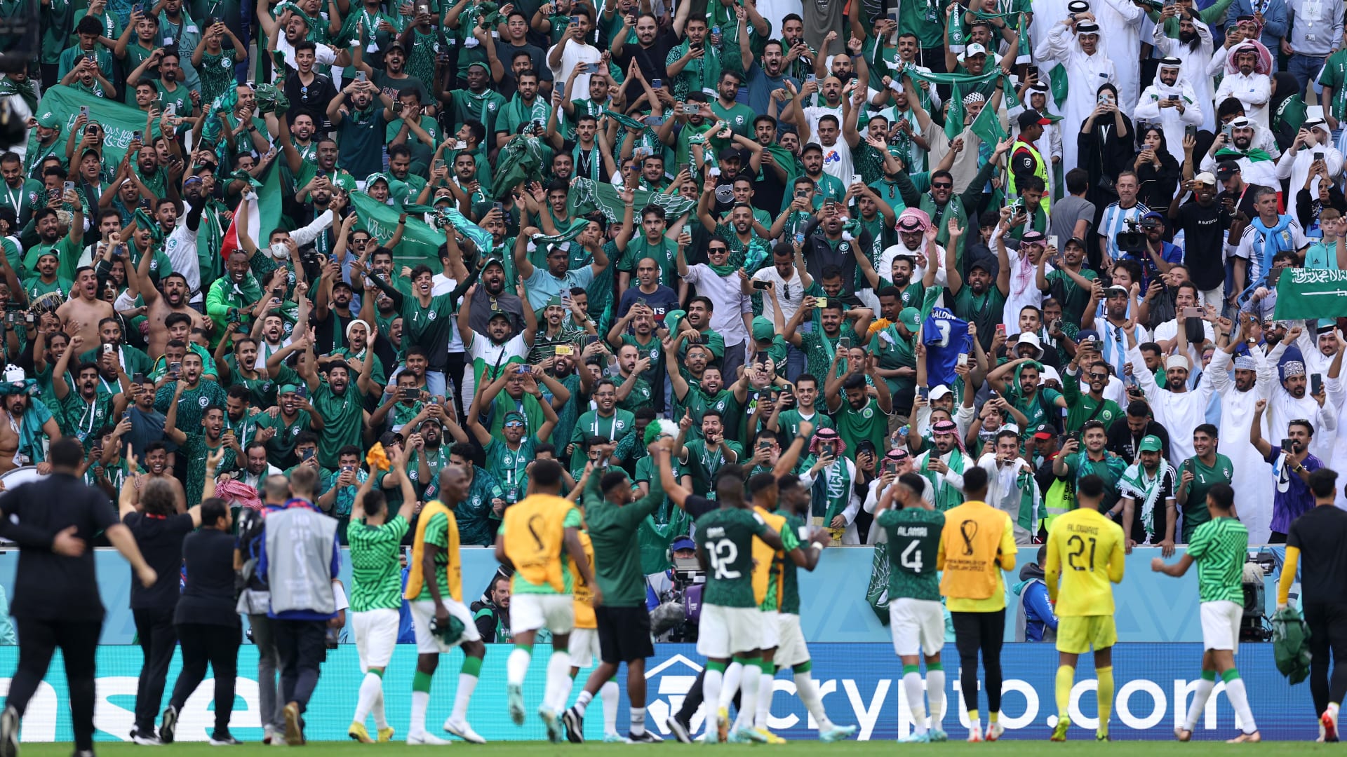 بعد اتهامهم برفض اللعب لمنتخب السعودية.. العقيدي والفرج والغنام يردون على المدرب روبرتو مانشيني