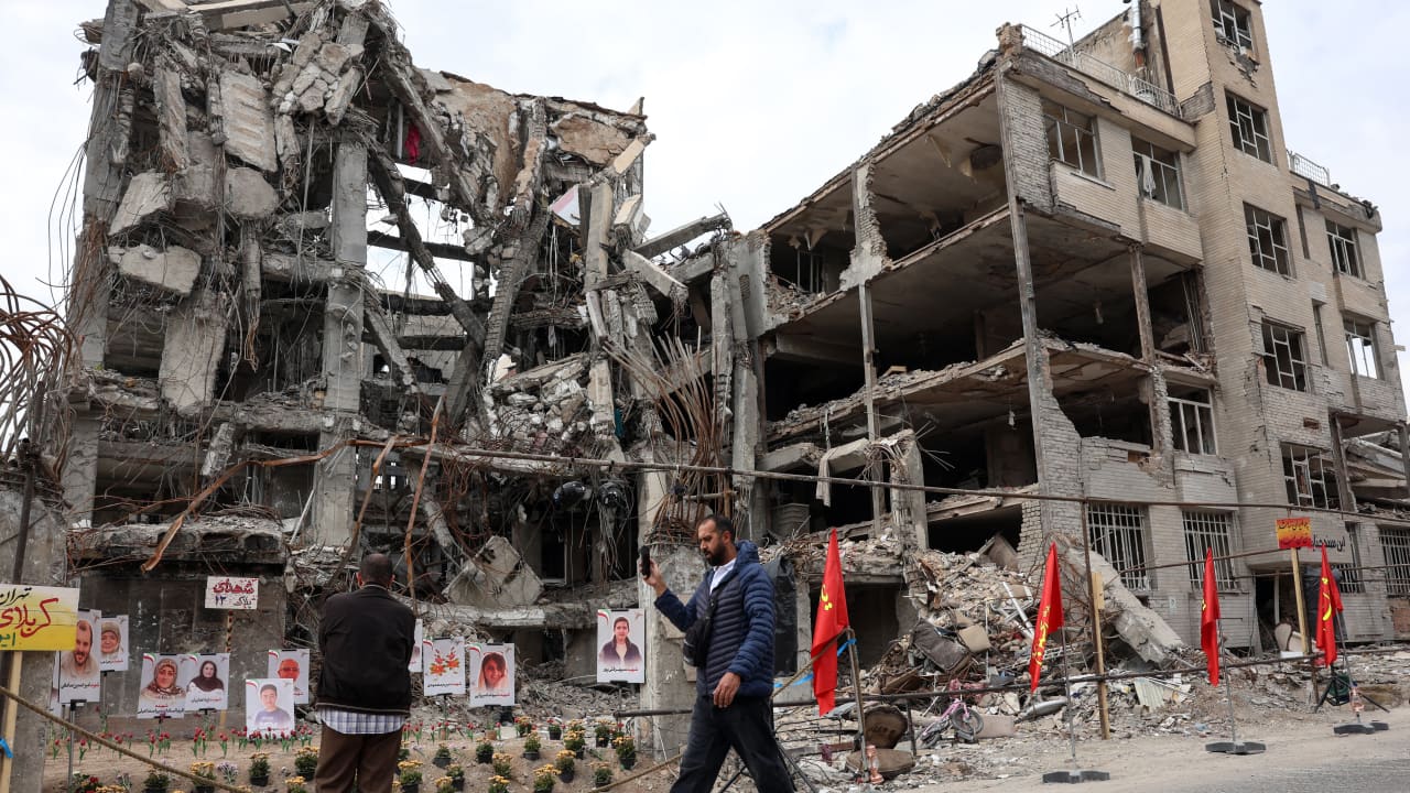 رغم نفي دول الخليج.. إيران تزعم: 5 بلدان أتاحت أجواءها لأمريكا لضرب طهران