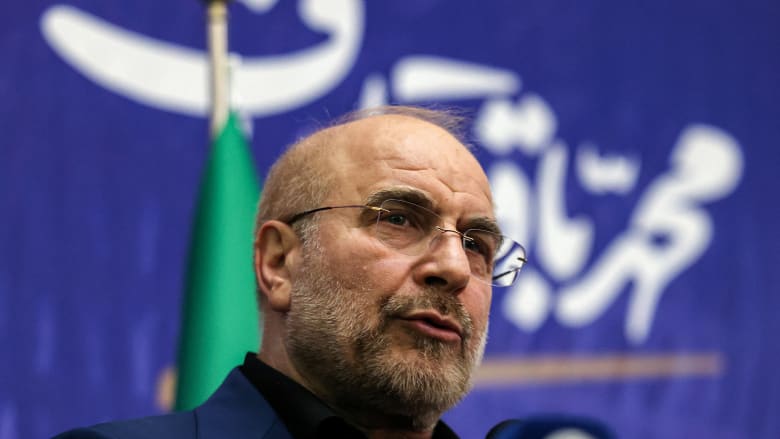 "ستشعرون بالحنين لسعر 4 دولار للبنزين".. قاليباف يوجه رسالة للأمريكيين بعد تهديد ترامب بِشأن مضيق هرمز