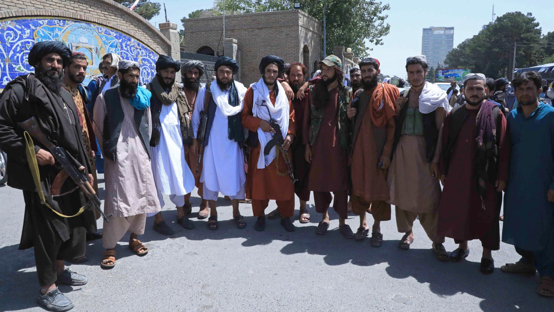 المتحدث باسم طالبان أولوياتنا الحفاظ على الأمن وحكومة إسلامية شاملة