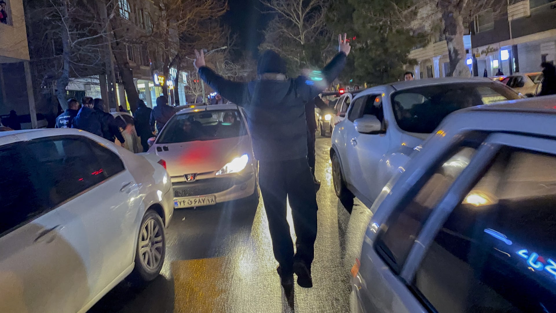 إيران.. فيديو "مظاهرات تسيطر على مدن بأكملها" تنشره لجنة بالكونغرس الأمريكي