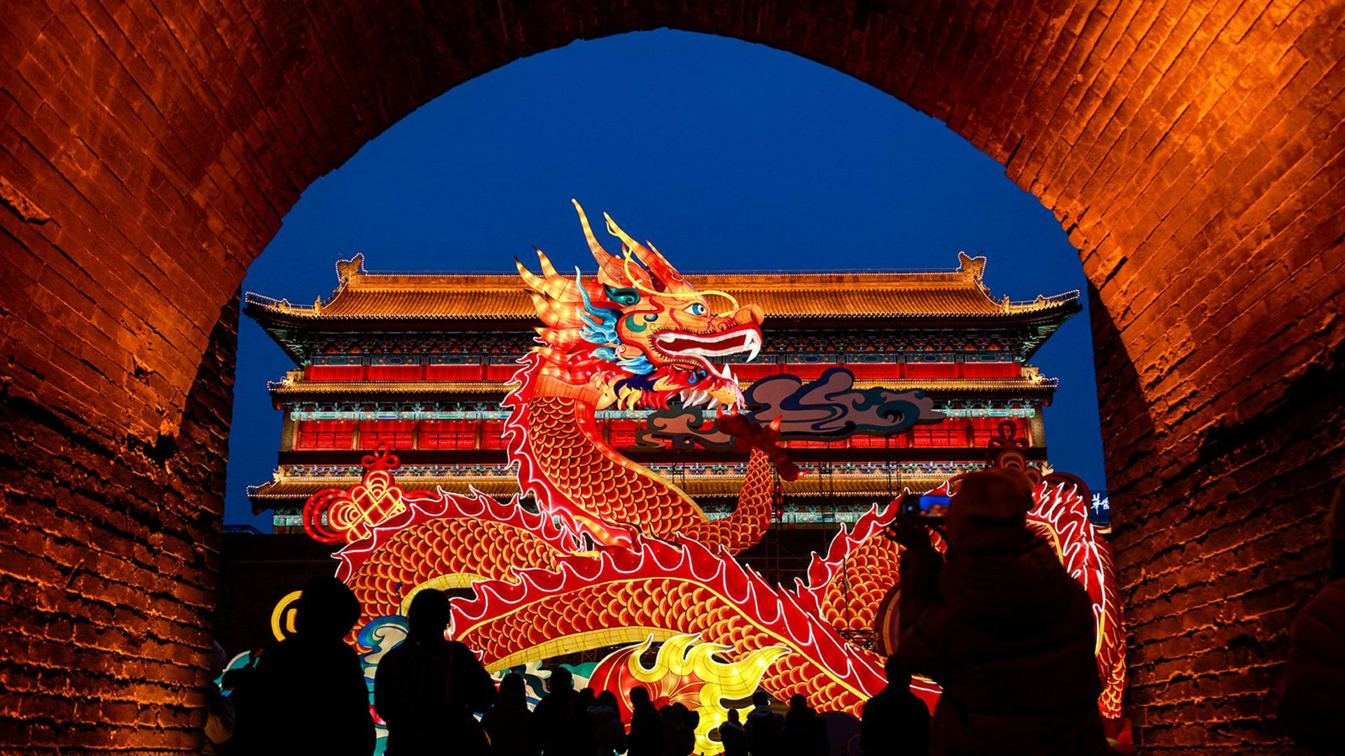 الاحتفالات بعام "التنين المقدس" بدأت في آسيا.. فماذا تخبئ لنا السنة القمرية الجديدة؟