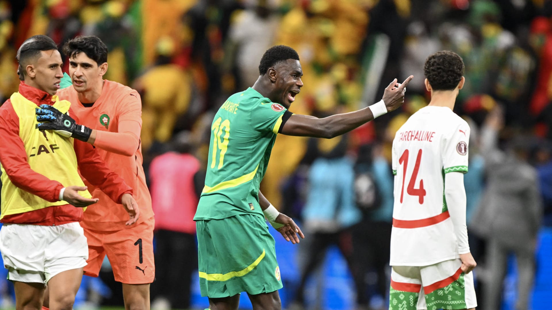 أول تحرك من الاتحاد المغربي بعد عقوبات "كاف" على منتخبي "أسود الأطلس" والسنغال