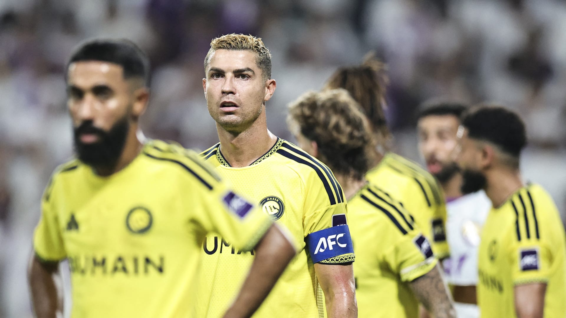 ماذا فعل رونالدو بعد تعرض النصر لخسارة "ثقيلة" أمام العين؟