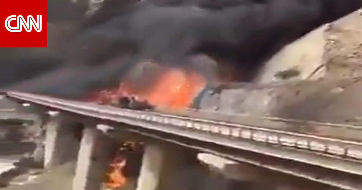 فيديو متداول لحادث "تصادم شاحنة وقود بحافلة معتمرين من الهند" في السعودية.. هذه حقيقته