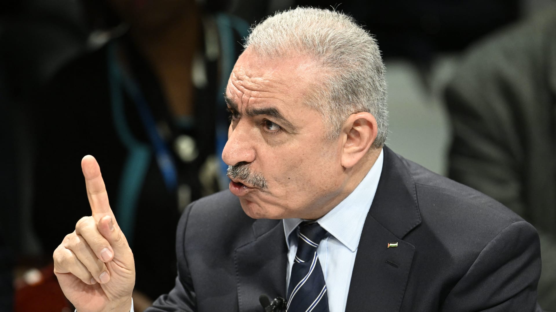 رئيس وزراء السلطة الفلسطينية يكشف عن دعوة روسيا لحماس وكافة الفصائل لزيارة موسكو