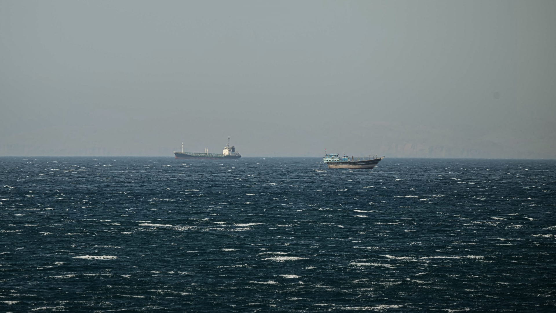 بعد اختتام الاجتماع هذا ما أعلنته أكثر من 40 دولة بشأن مضيق هرمز