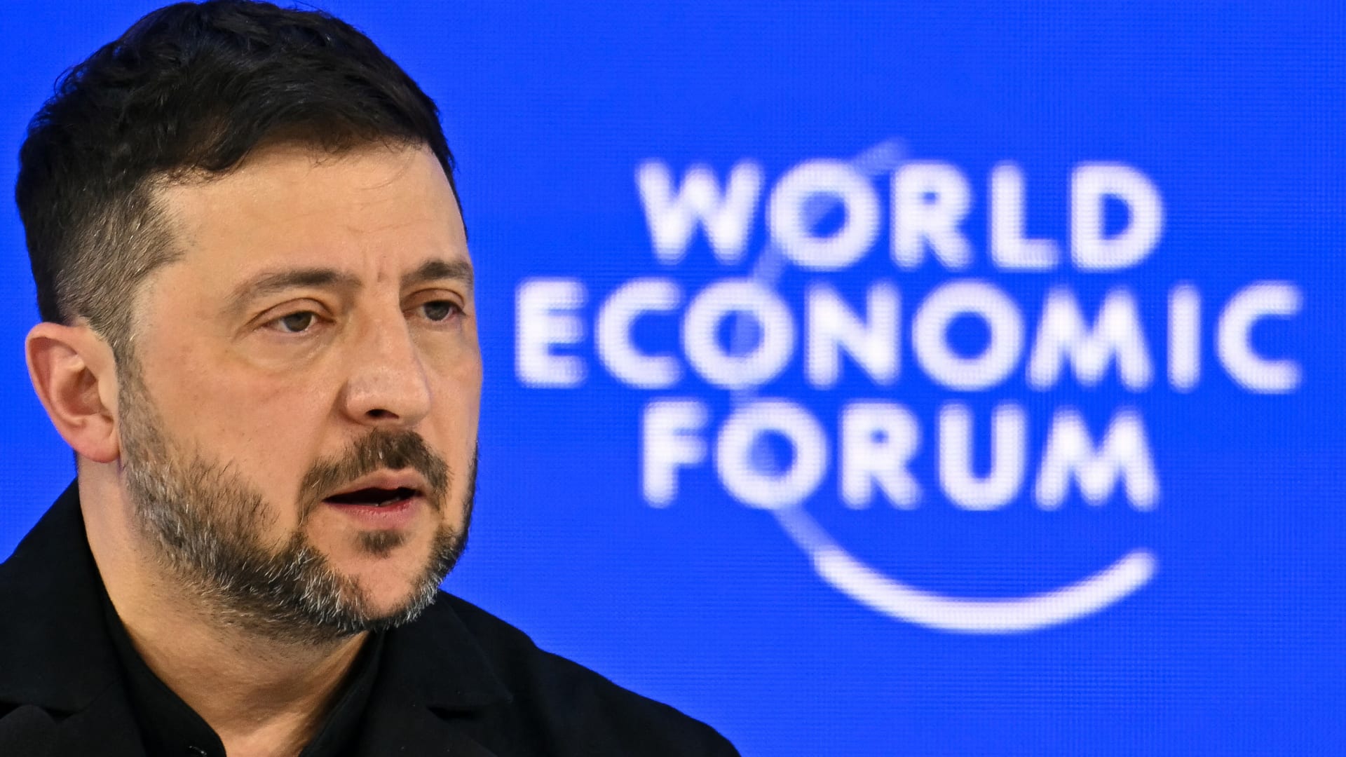 زيليسنكي: أوروبا تعتمد بشكل مفرط على أمريكا في أمنها.. وتحتاج لقوات مسلحة موحّدة