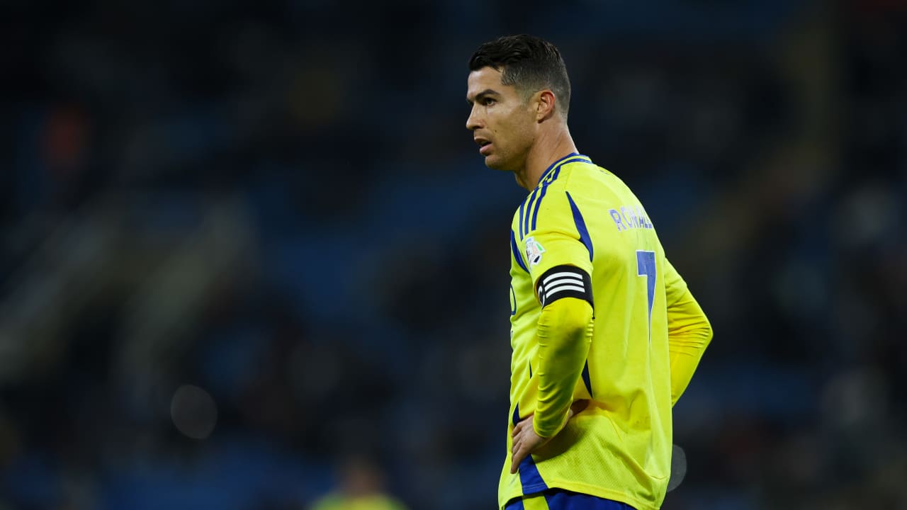 رونالدو يكشف عن أفضل لاعب كرة قدم في التاريخ.. من هو؟