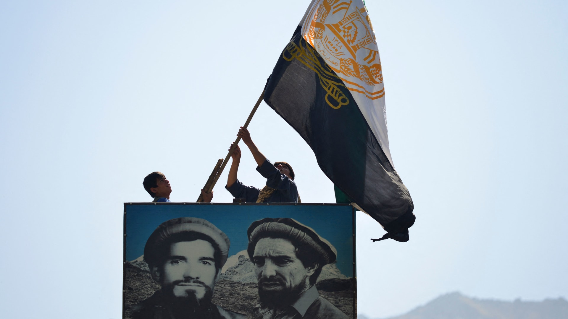 مخاوف جديدة من استيلاء طالبان على "سلاح أكثر خطورة" من المعدات العسكرية