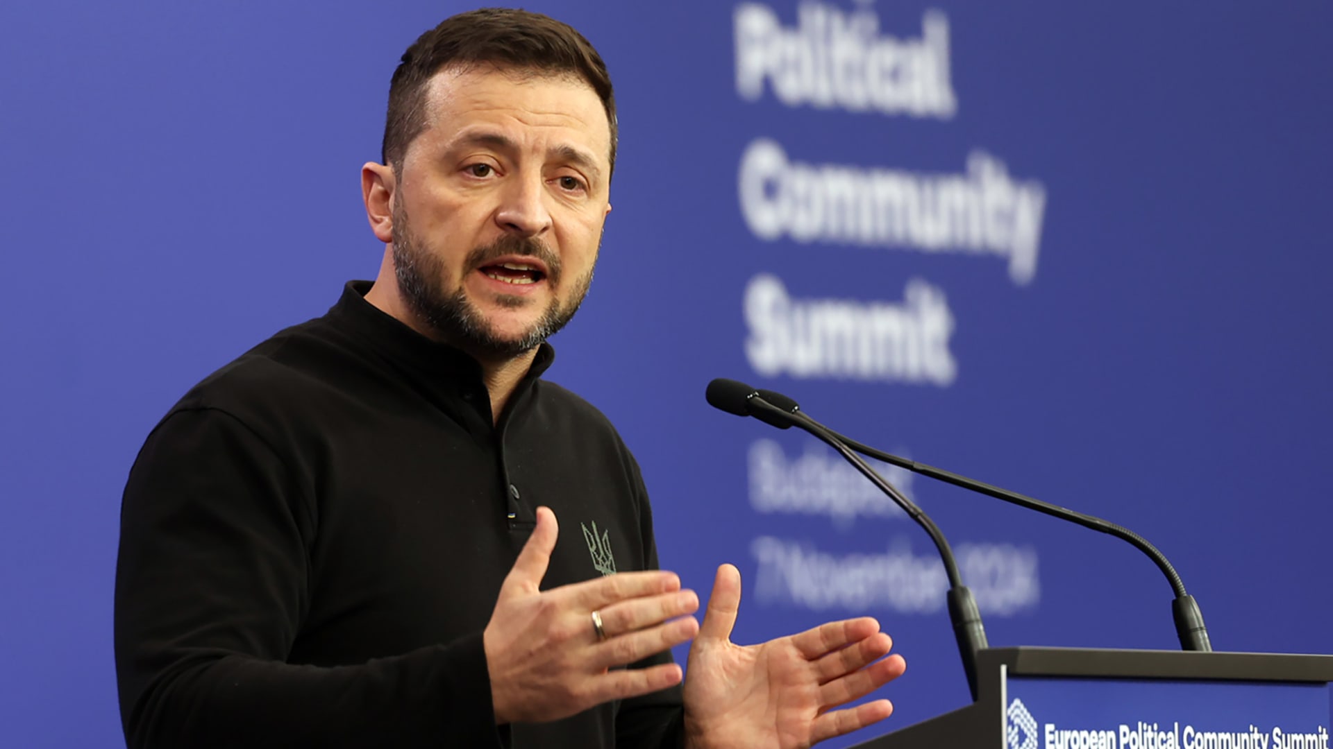 زيلينسكي يُقدّم تفاصيل عن الوفد الأوكراني المشارك في محادثات أبوظبي