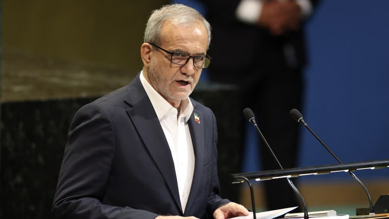 بعد تهديدات الحرس الثوري.. رئيس إيران يوجه رسالة إلى دول المنطقة.. ماذا قال؟