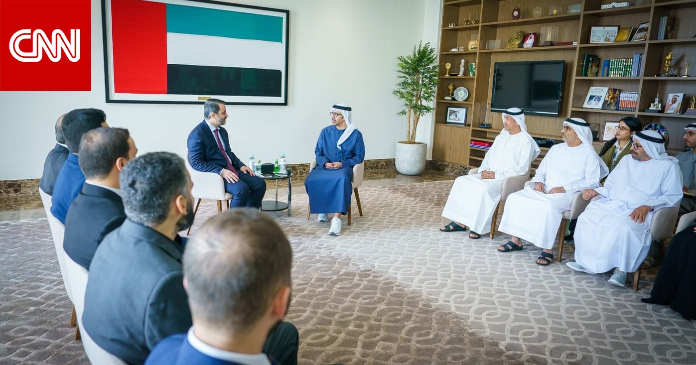 عبدالله بن زايد يستقبل أول وفد من الإدارة السورية الحالية بعد سقوط بشار الأسد.. وهذا ما أكده