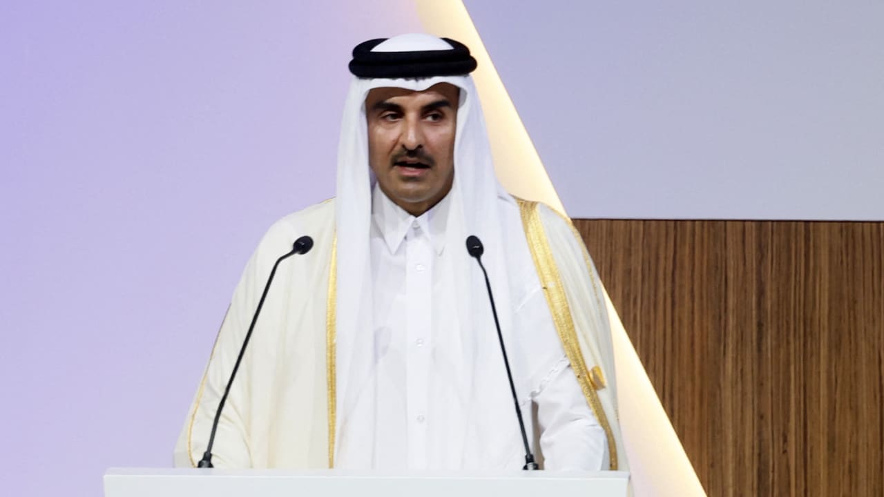 أمير قطر يستقبل وزير خارجية إيران في الدوحة..ومسؤول يكشف تفاصيل المباحثات