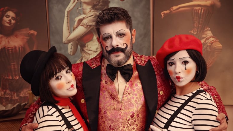 فستان بتقنية LED وتصاميم سيرك.. كواليس أزياء مسلسل "بالحرام"