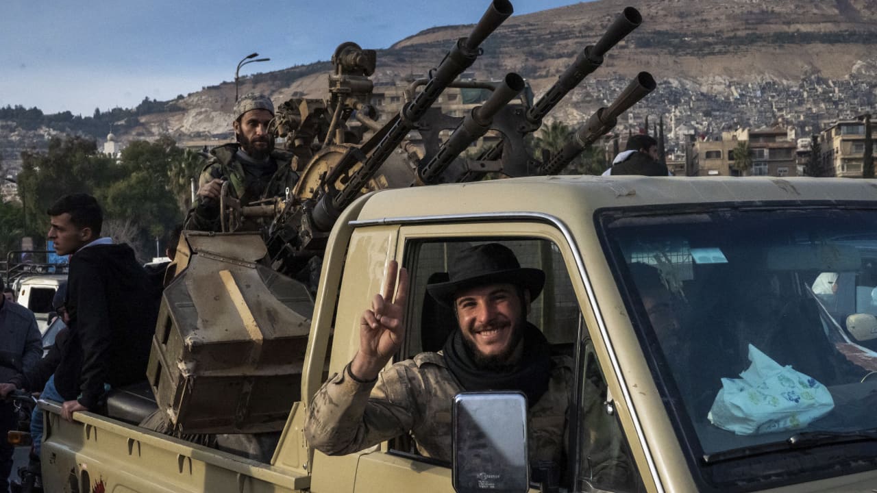 قيادي بهيئة تحرير الشام يكشف تفاصيل خطة الإطاحة ببشار الأسد