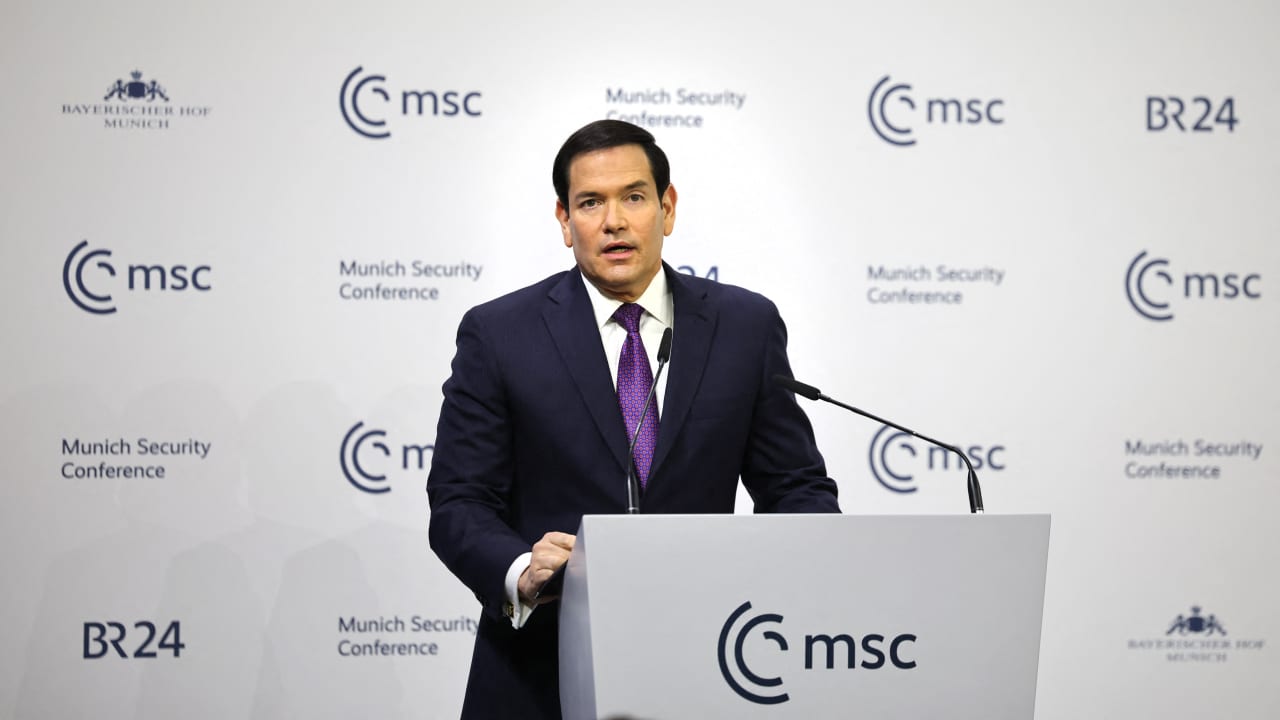 روبيو بعد لقائه زيلينسكي: "ترامب يسعى لإنهاء حرب أوكرانيا إلى الأبد"