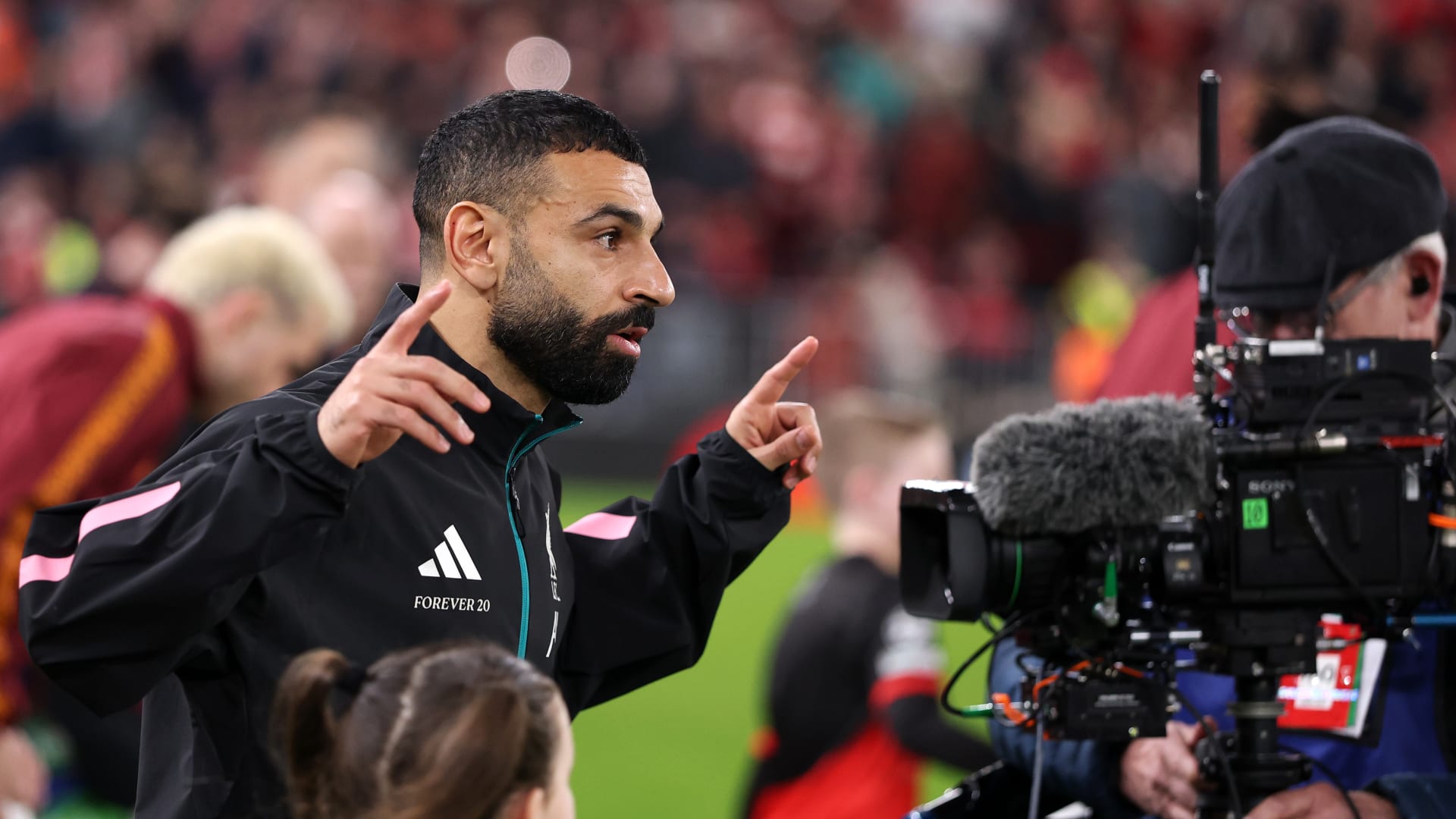 ليفربول يوضح سبب إعلان محمد صلاح رحيله في هذا التوقيت وقبل نهاية الموسم