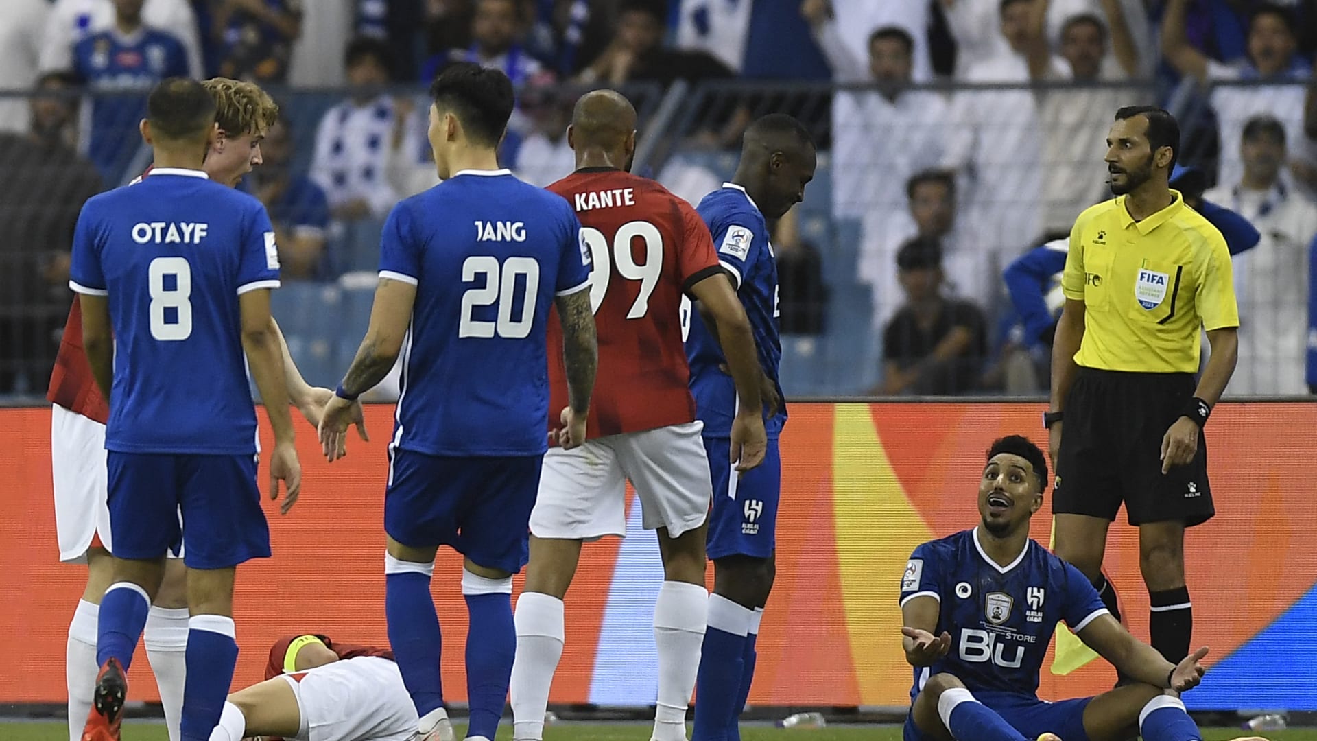إنجاز اتحاد جدة يحفز الهلال.. ودياز قلق بسبب الماضي.. هل يستطيع الأزرق تحقيق اللقب الآسيوي من أرض اليابان؟