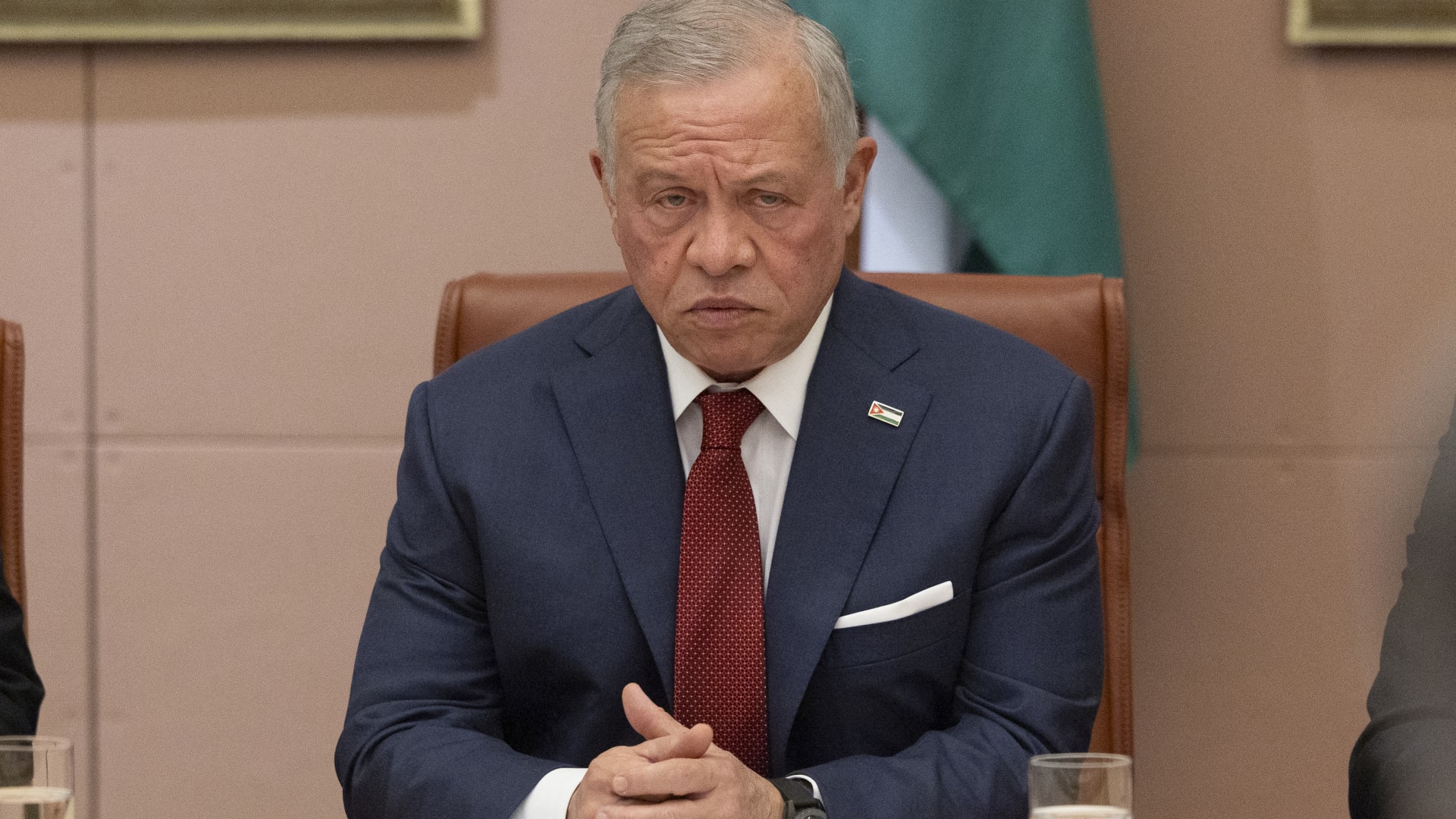 "سنواجه العمل الإرهابي بأشد العقوبات".. أول تعليق من الملك عبدالله على إطلاق النار في كنيسة بالكرك