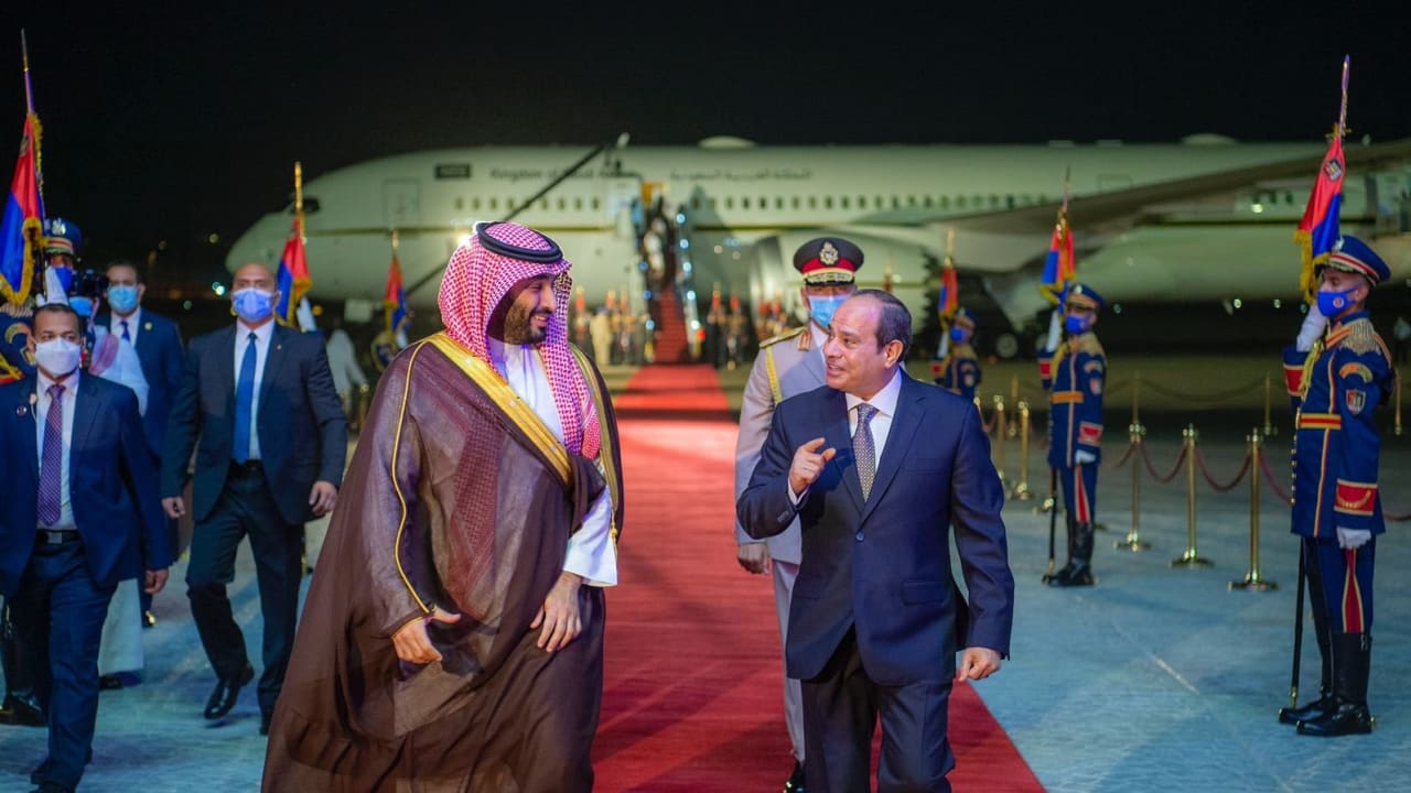 جانب من استقبال الرئيس المصري لولي العهد السعودي