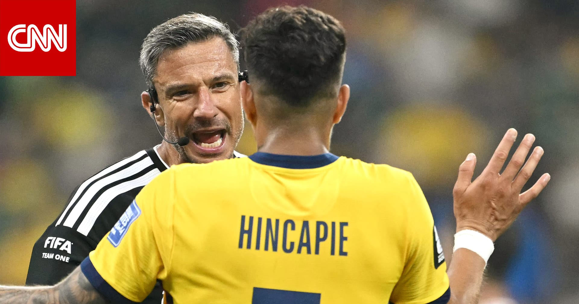 بعد ألميرون.. ثاني لاعب يُطرد في كأس العالم بسبب تغطية فمه