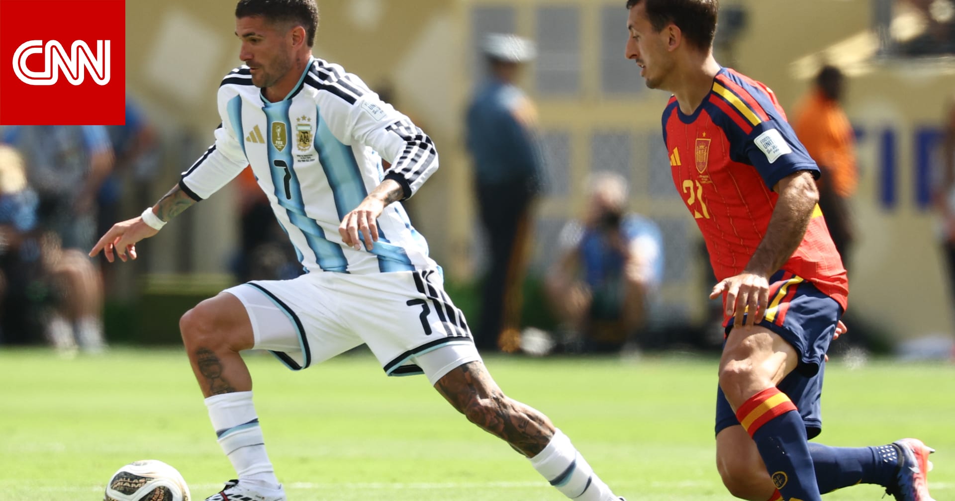 تحدث عن "نظريات المؤامرة".. لاعب الأرجنتين يوجه رسالة للجماهير بعد خسارة نهائي المونديال