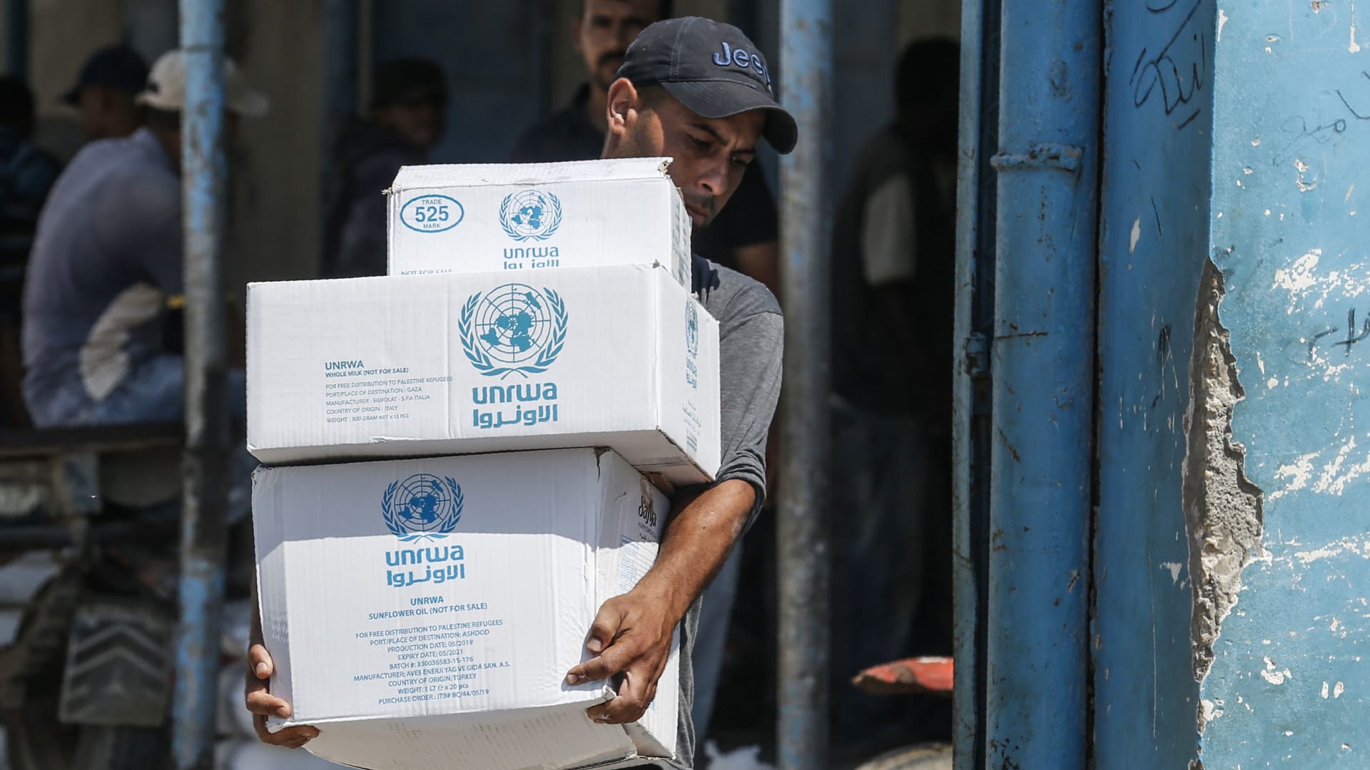 بعد إعلان 14 دولة آخرها نيوزلندا وقف تمويل "الأونروا".. إليكم تصنيف البلدان حسب حجم دعمها للوكالة في 2022