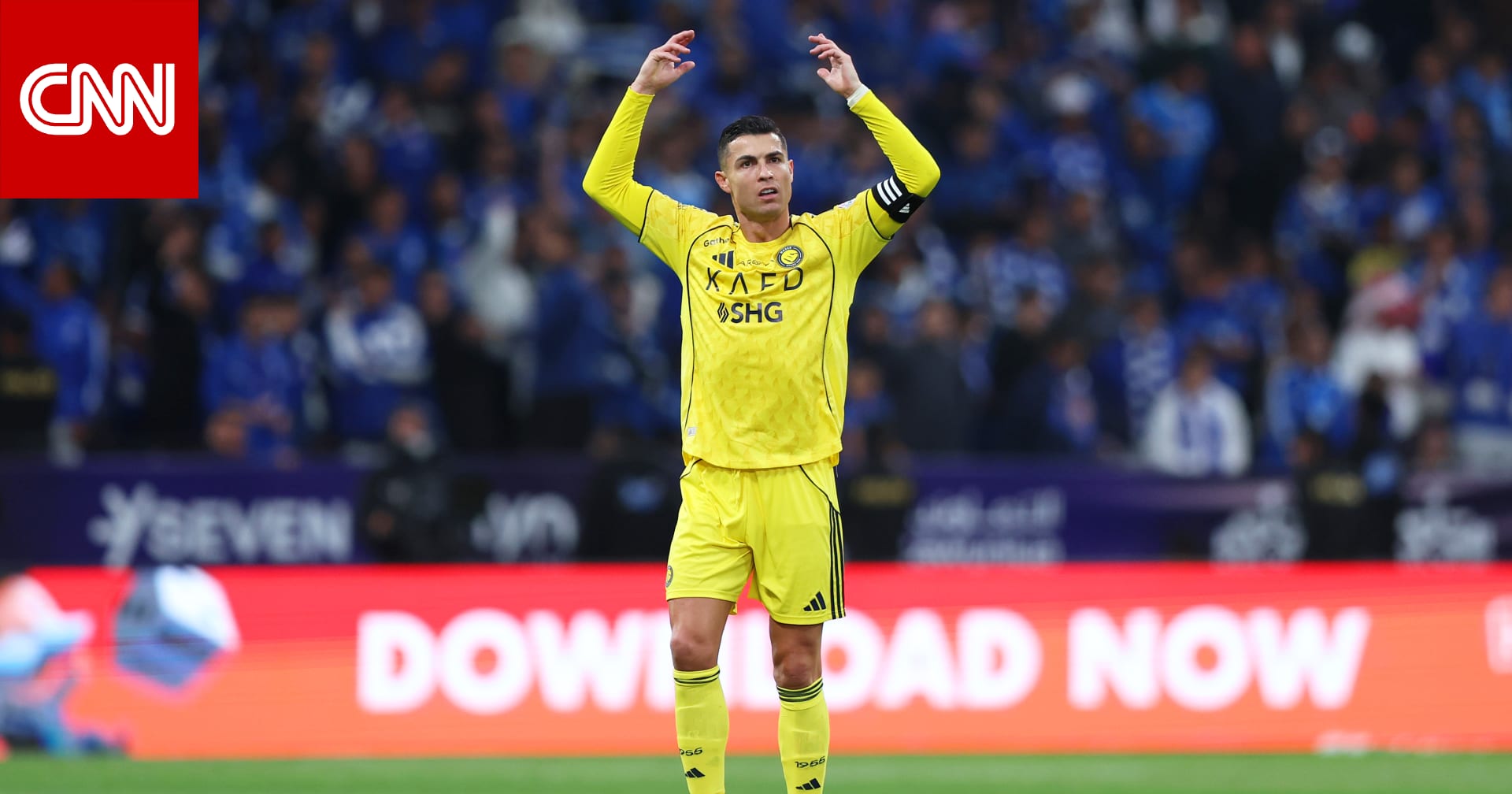 ضربه ثم وجه إشارة له.. تصرف "صادم" من رونالدو مع حارس "الشباب"