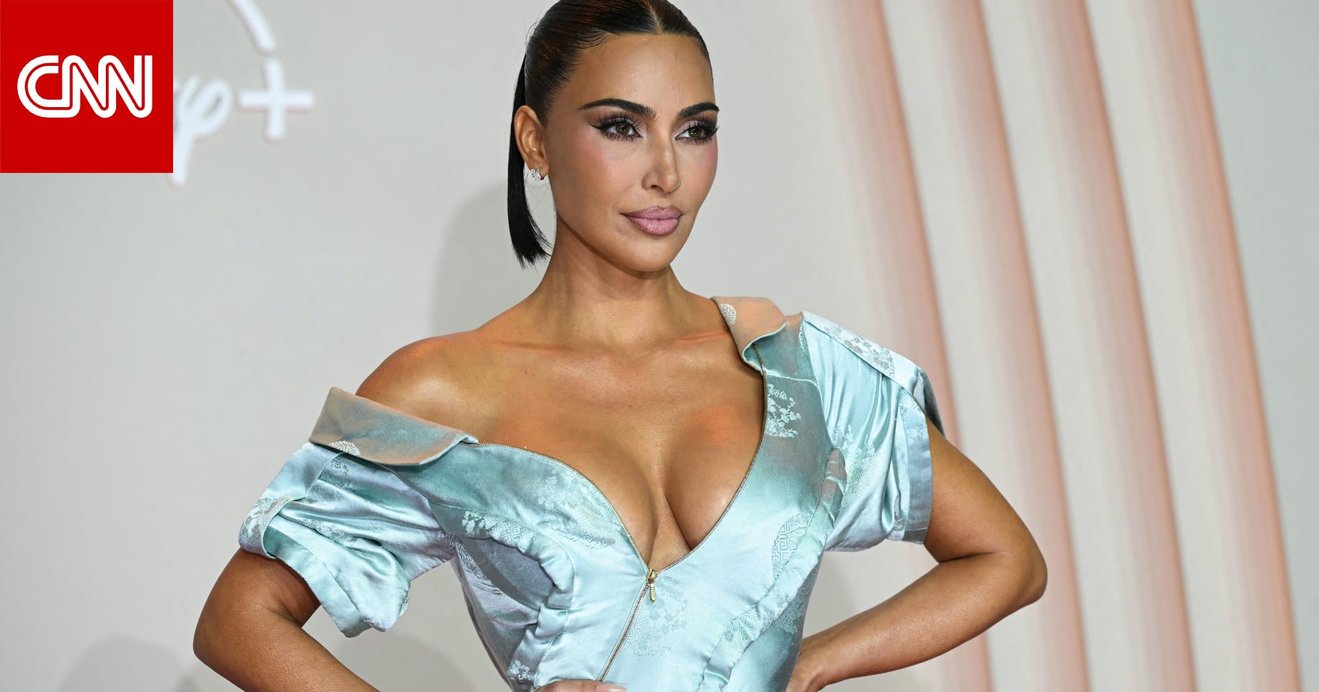 مستحضرات لبشرة الكلاب وابتكارات جريئة.."فوضى عارمة" في صيحات جمال 2025 