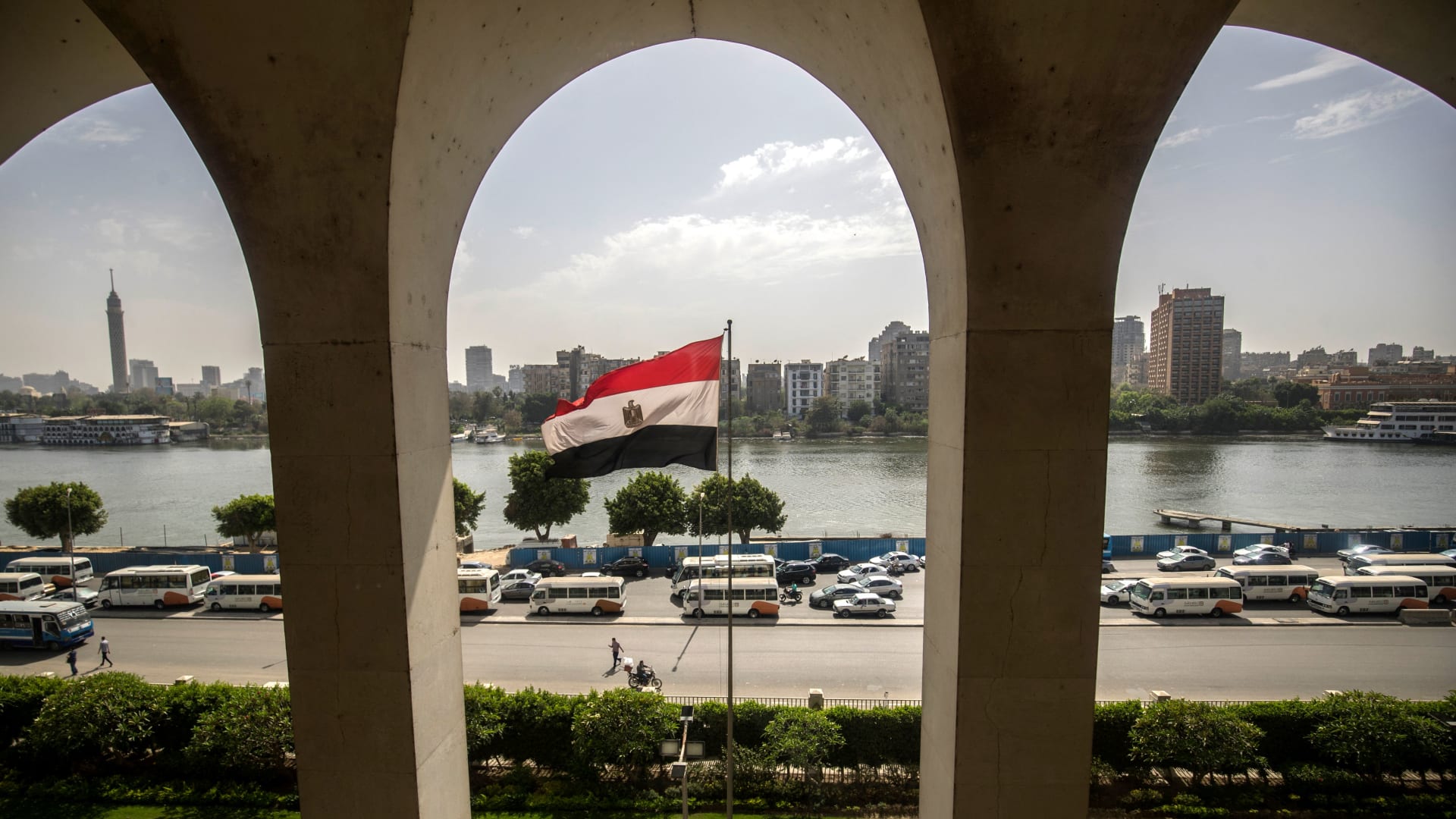 مصريان بين مصابي هجوم الحوثيين على أبوظبي