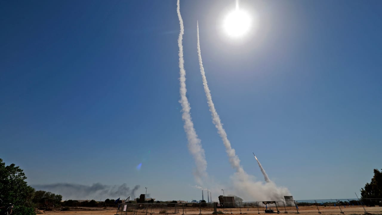 كتائب القسام تستهدف إسرائيل بـ"درونز" مفخخة.. وأدرعي ينشر فيديو "مصير طائرة شهاب"