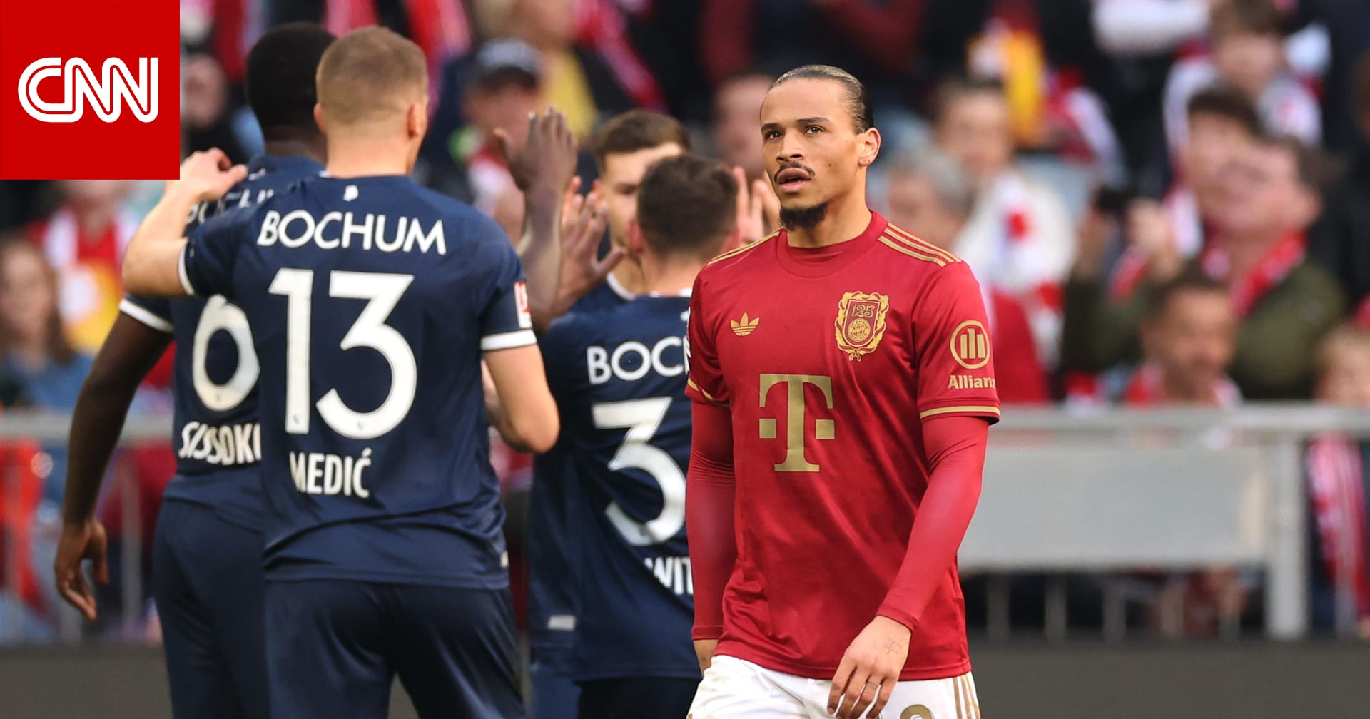 لاعب بايرن ميونخ يثير جدلاً.. هذا ما فعله مع حكم في الدوري الألماني