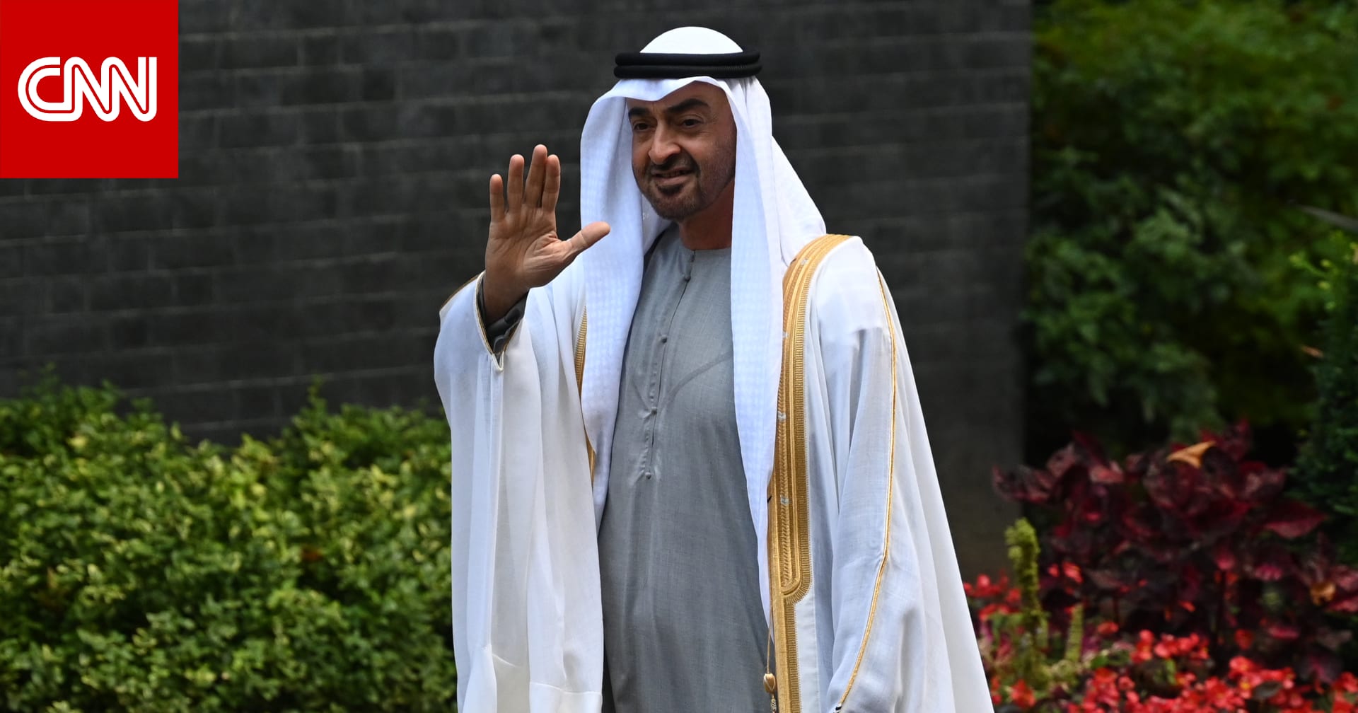 وصفها بـ"السند".. محمد بن زايد يدعو للاحتفاء بـ"عقود من الأخوة" مع الكويت