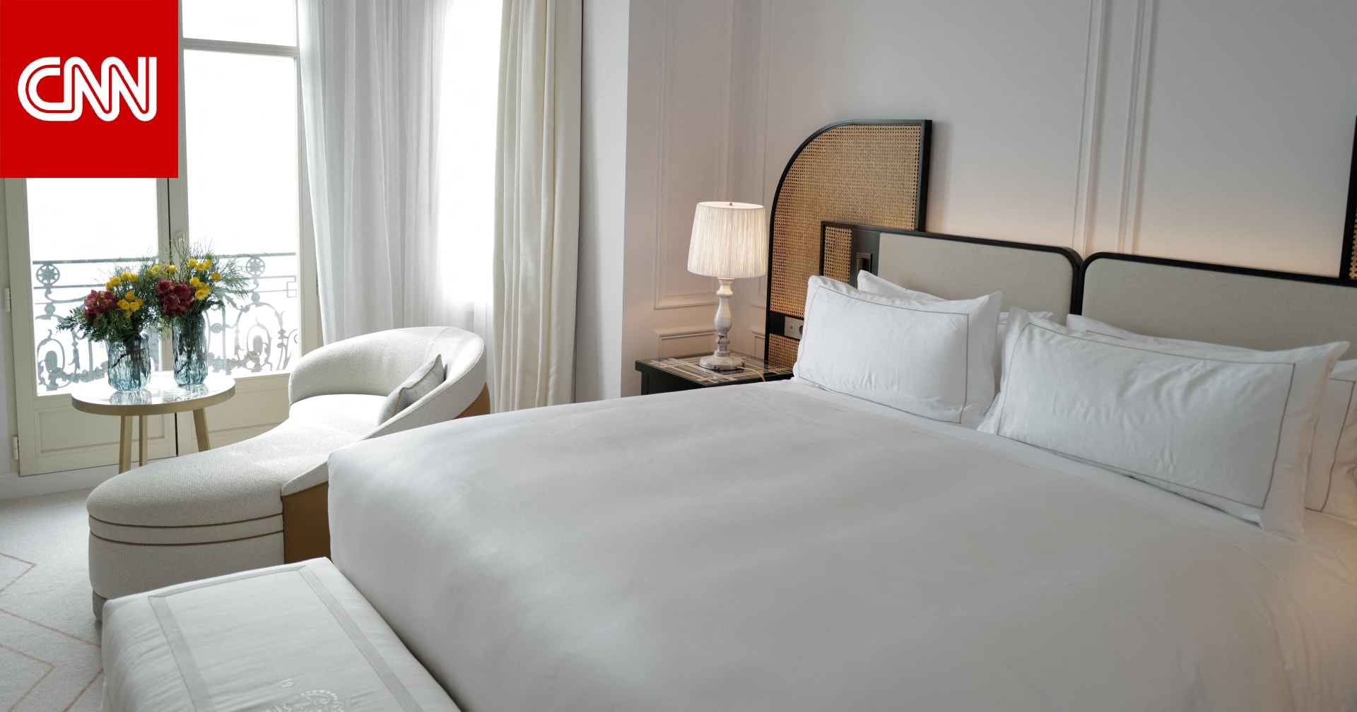 لماذا تبدو غرف الفنادق أجمل من غرفنا؟ مهندسة تصميم داخلي تكشف السبب 