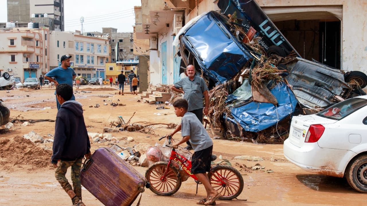 "ليبيا ذنبها غير مغفور".. مقتدى الصدر يعلق بعد إعصار دانيال والفيضانات