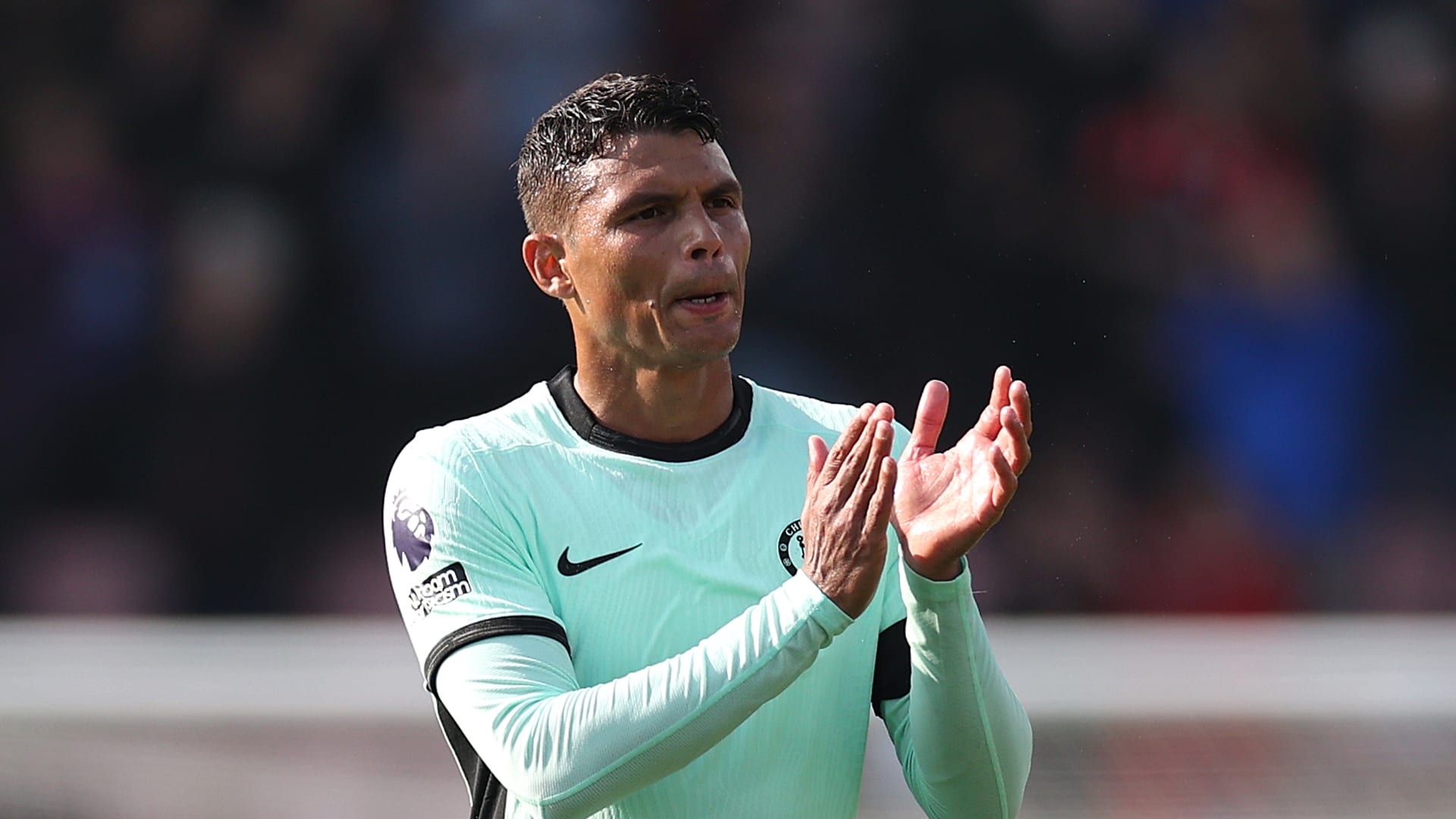 رد فعل "غريب" من تياغو سيلفا على فوز فريقه تشيلسي في الدوري الإنجليزي 1 رد فعل "غريب" من تياغو سيلفا على فوز فريقه تشيلسي في الدوري الإنجليزي