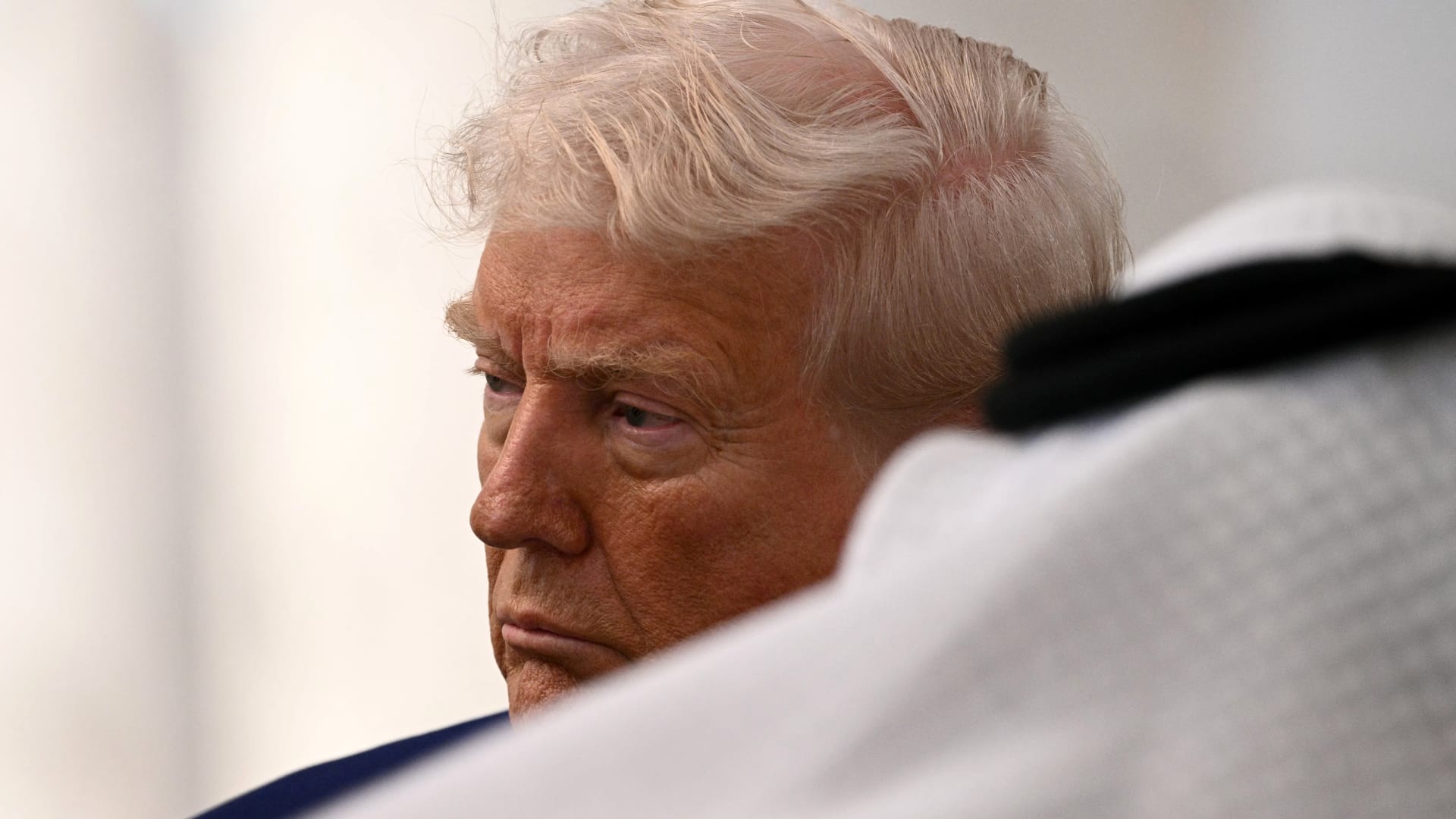 مسؤول خليجي لـCNN: أربع دول عربية ساعدت في خفض التوتر بين أمريكا وإيران