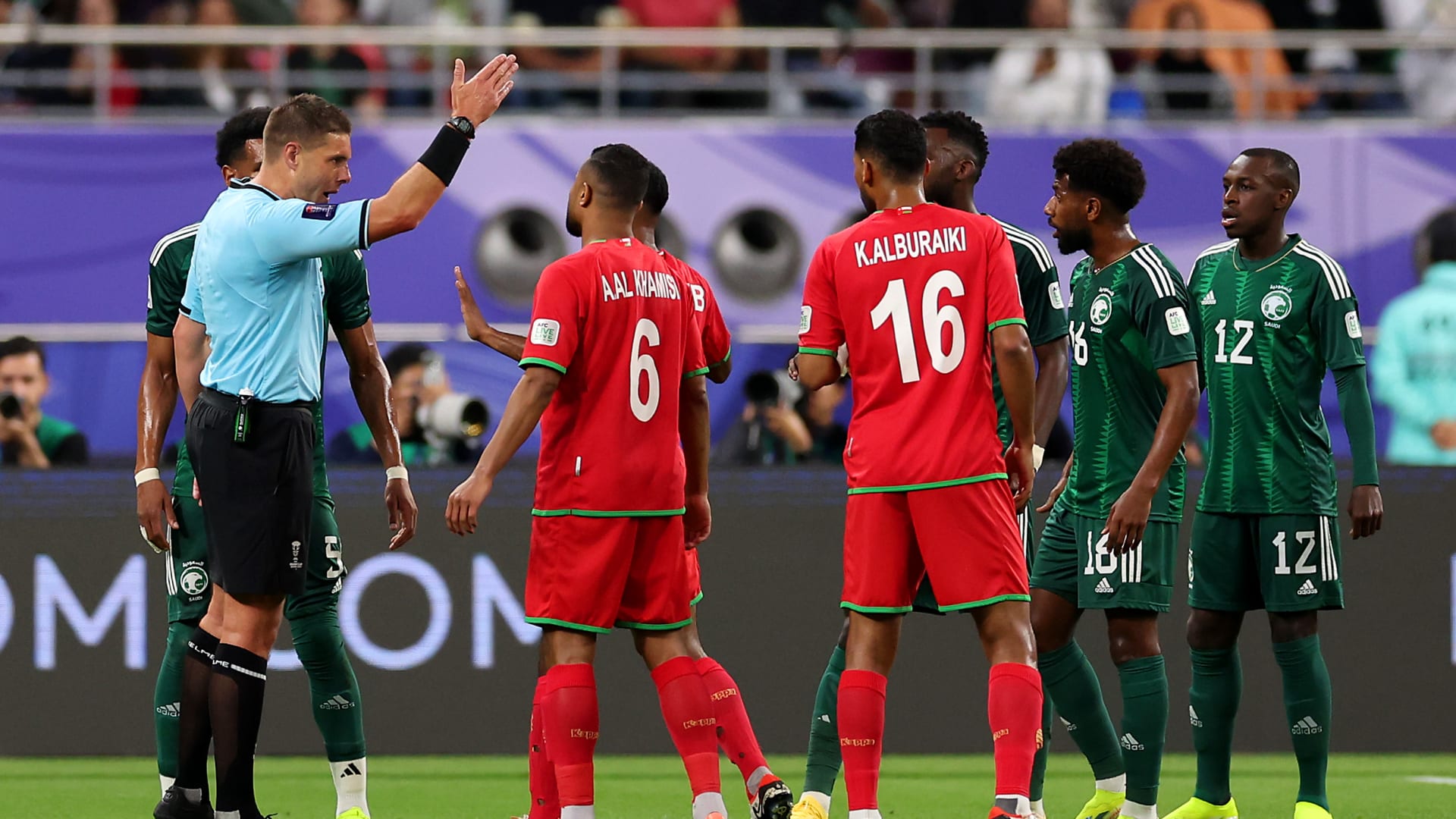 إليك المنتخبات المتأهلة لنصف نهائي خليجي 26 ومواعيد المباريات إليك المنتخبات المتأهلة لنصف نهائي خليجي 26 ومواعيد المباريات