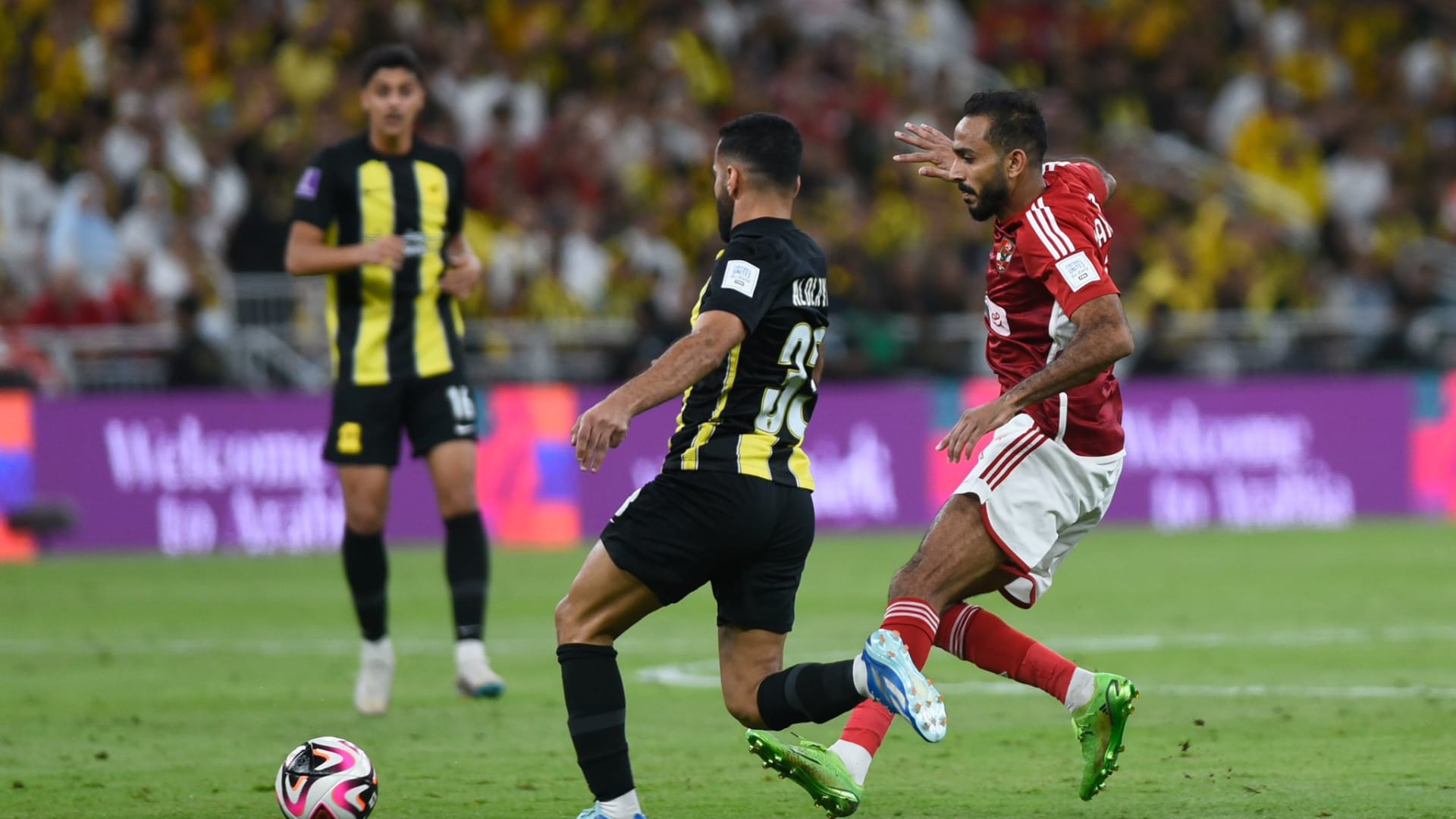 أثار جدلاً في السابق.. إعلامي سعودي يوجّه رسالة لجماهير الأهلي بعد الفوز على اتحاد جدة: "كنت بهزر" 1 أثار جدلاً في السابق.. إعلامي سعودي يوجّه رسالة لجماهير الأهلي بعد الفوز على اتحاد جدة: "كنت بهزر"