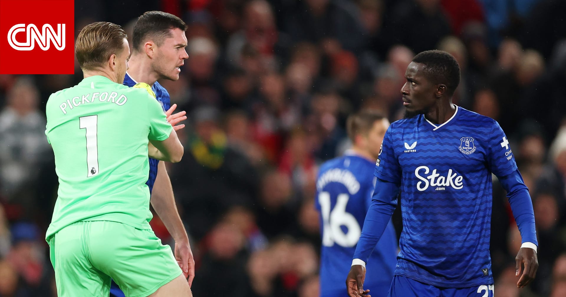 "أحب ذلك".. تصريح غير متوقع من مدرب إيفرتون عن مشاجرة بين لاعبي فريقه